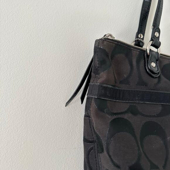 Coach Black Crossbody Bag - Picture 4 of 11